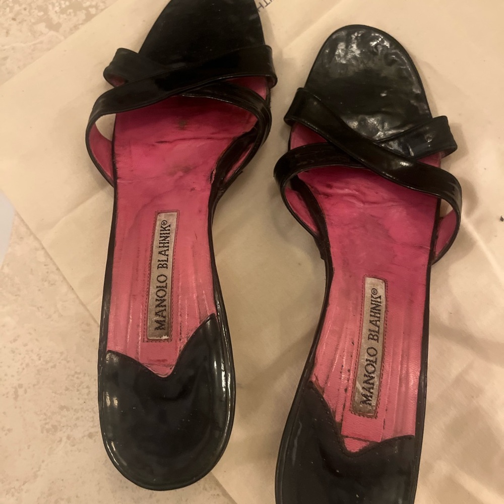 Manolo Blahnik Black Heels with Pink Interior